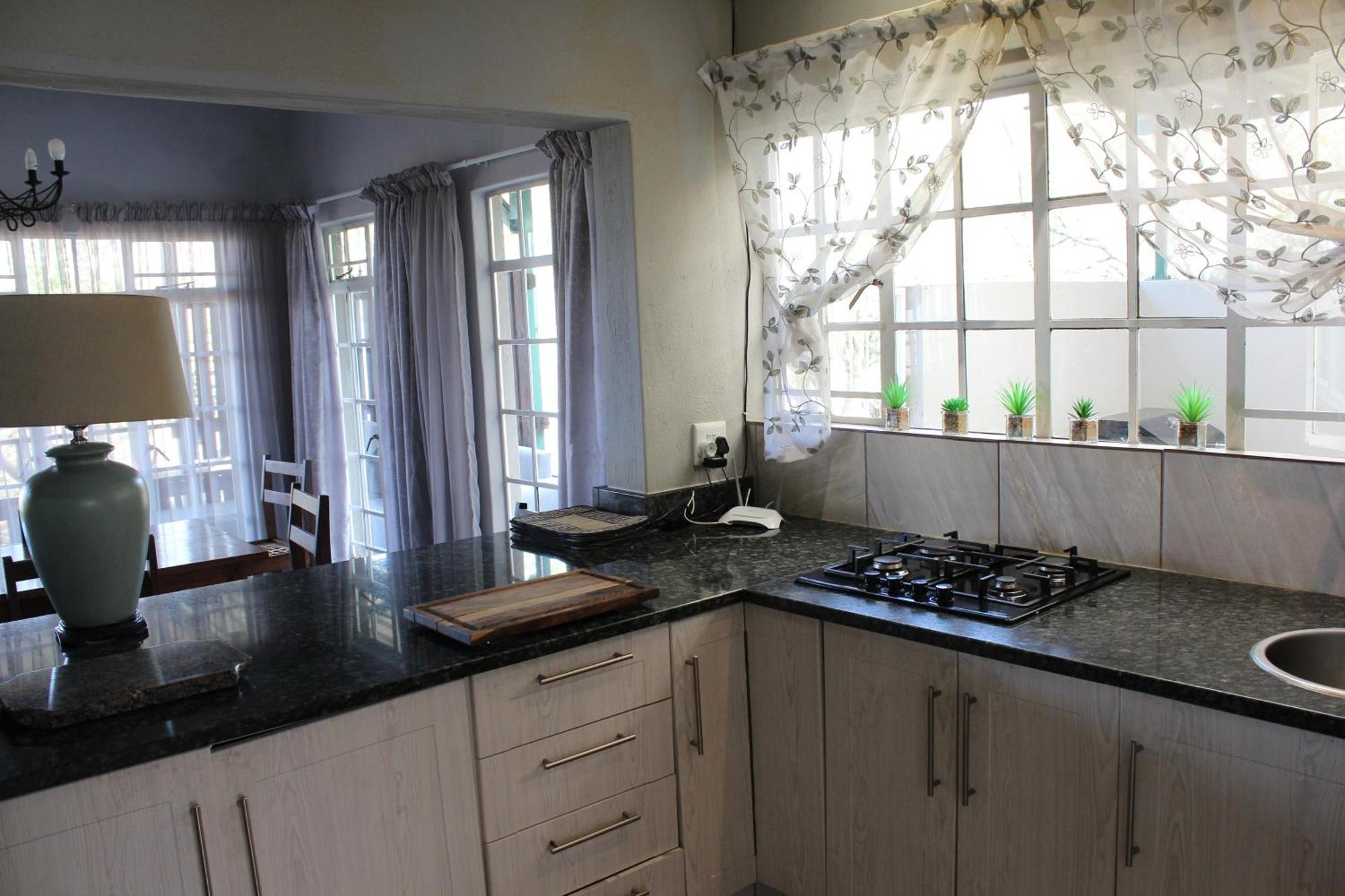 Tucked-Away 1&2 Bedroom Houses Mbombela Bagian luar foto