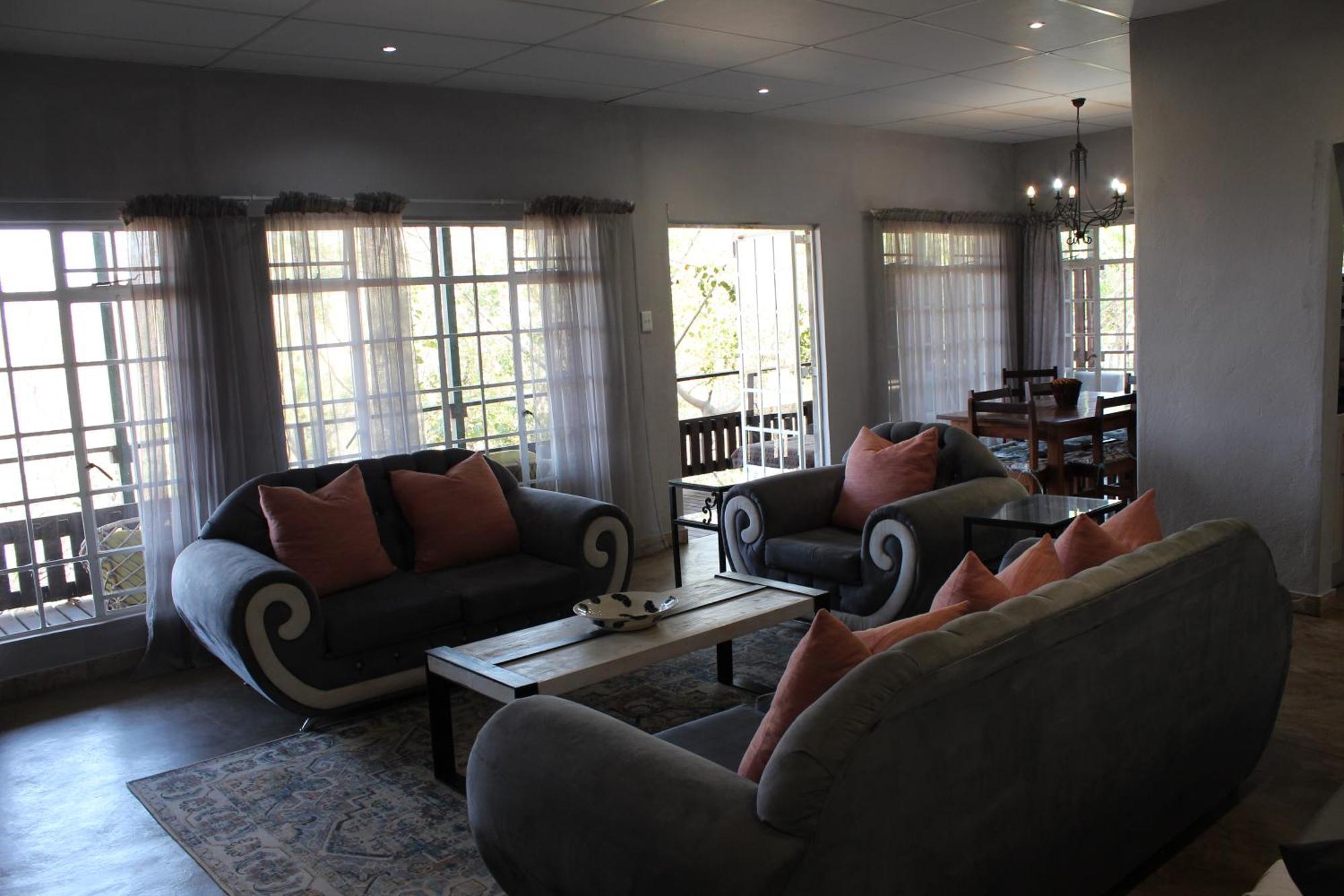 Tucked-Away 1&2 Bedroom Houses Mbombela Bagian luar foto