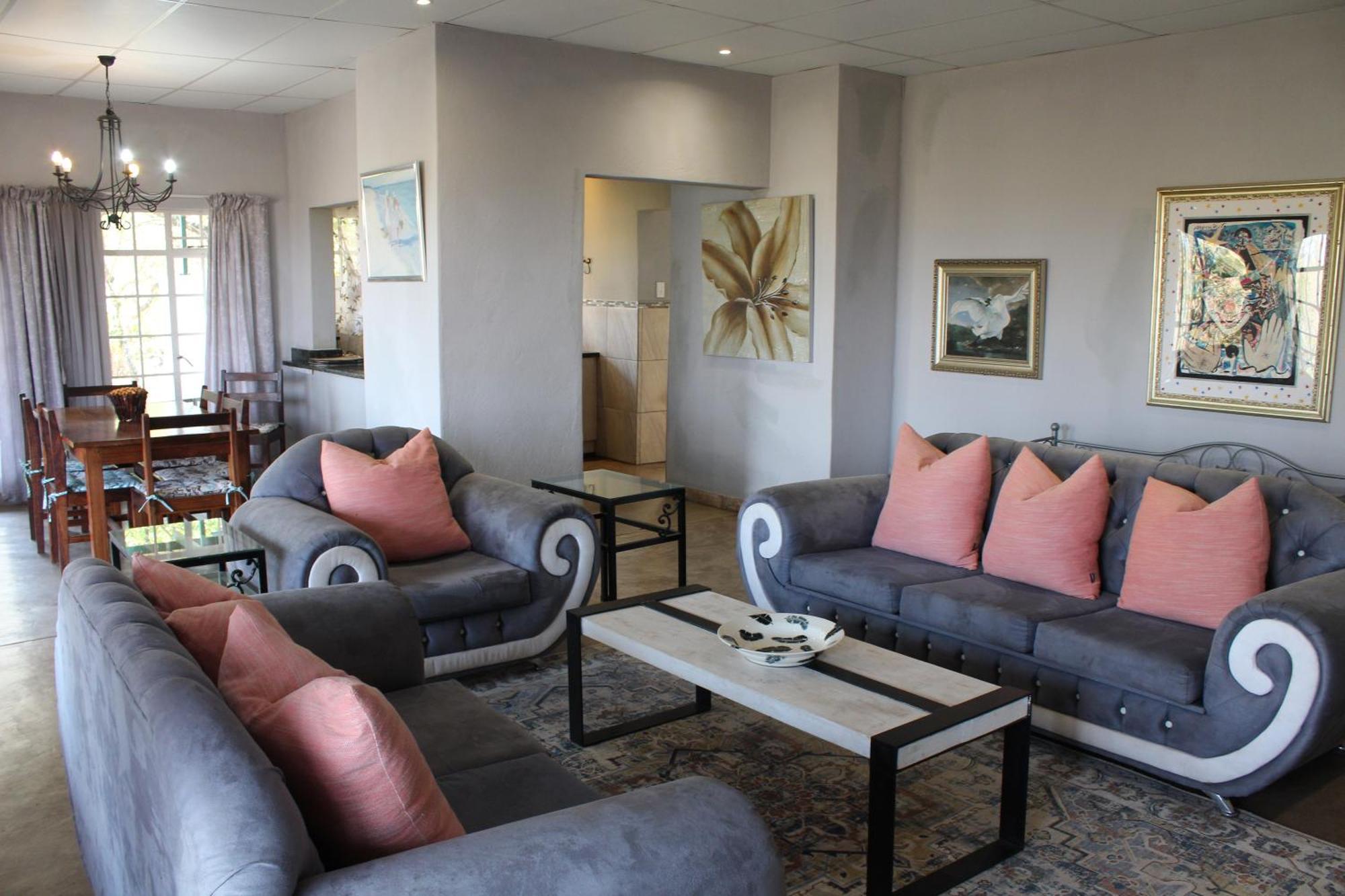 Tucked-Away 1&2 Bedroom Houses Mbombela Bagian luar foto