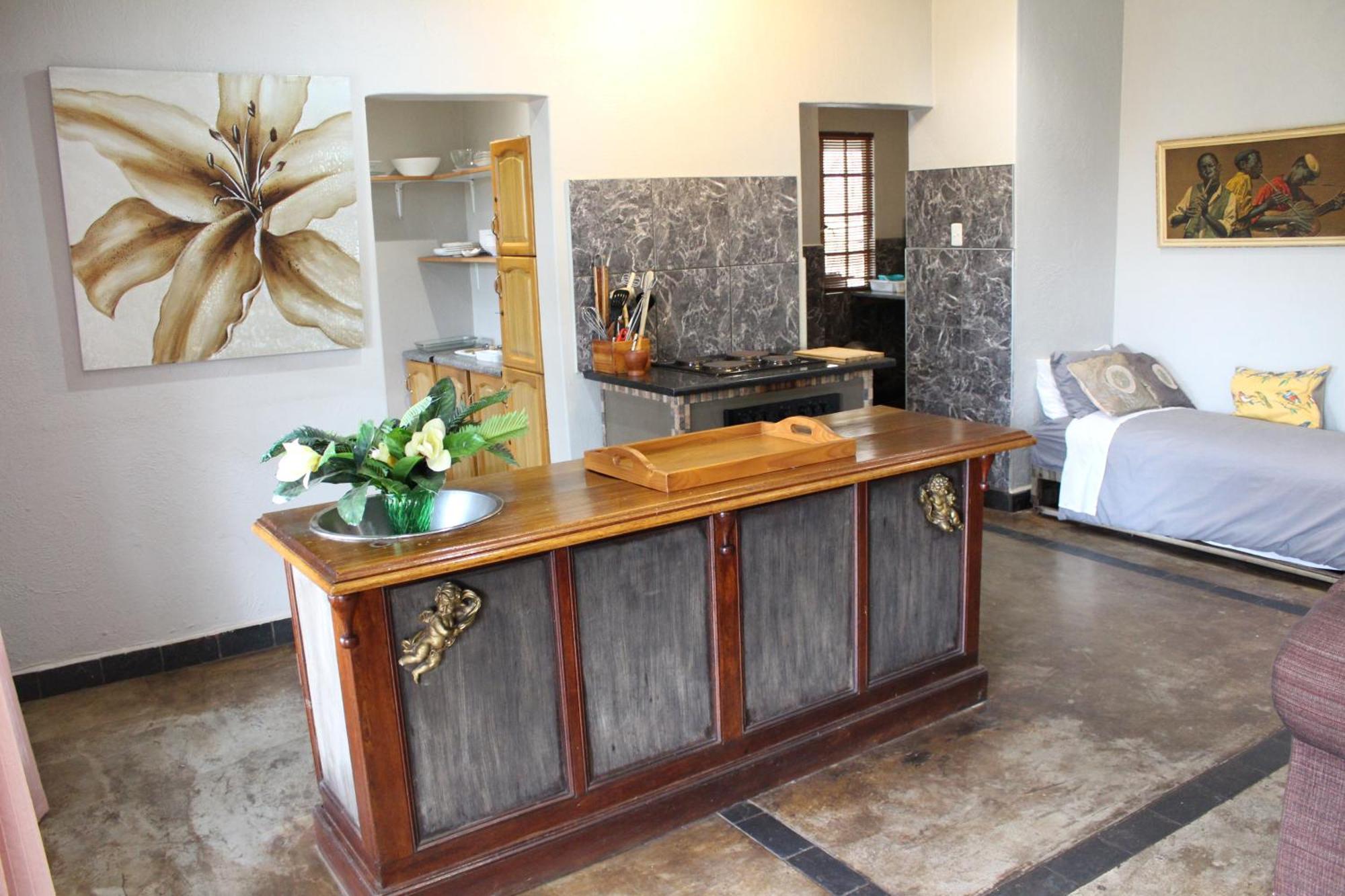 Tucked-Away 1&2 Bedroom Houses Mbombela Bagian luar foto