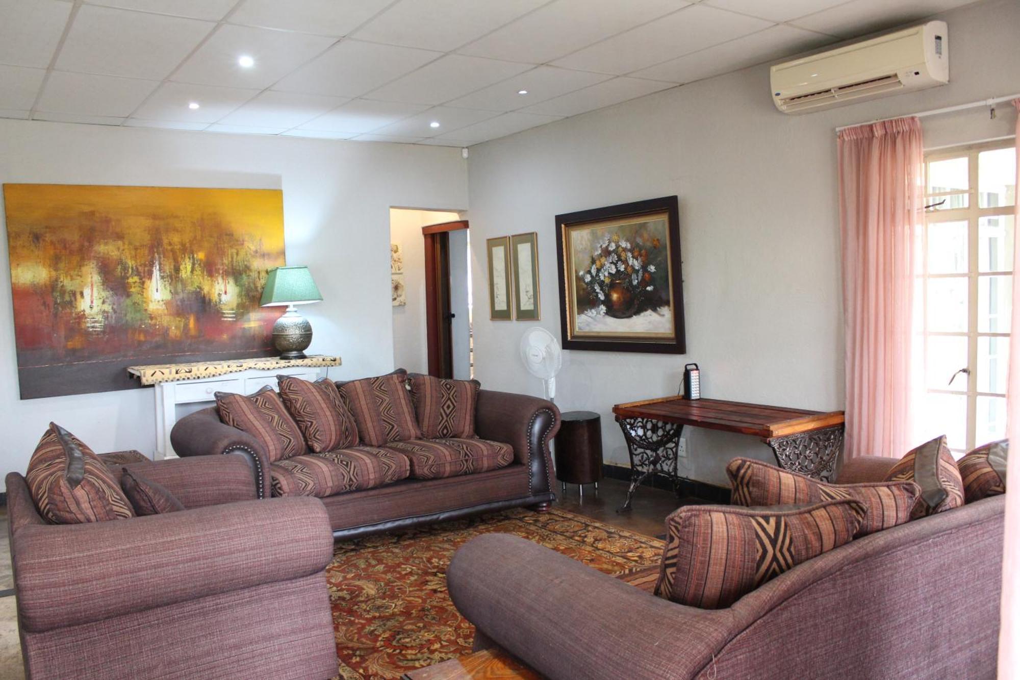 Tucked-Away 1&2 Bedroom Houses Mbombela Bagian luar foto