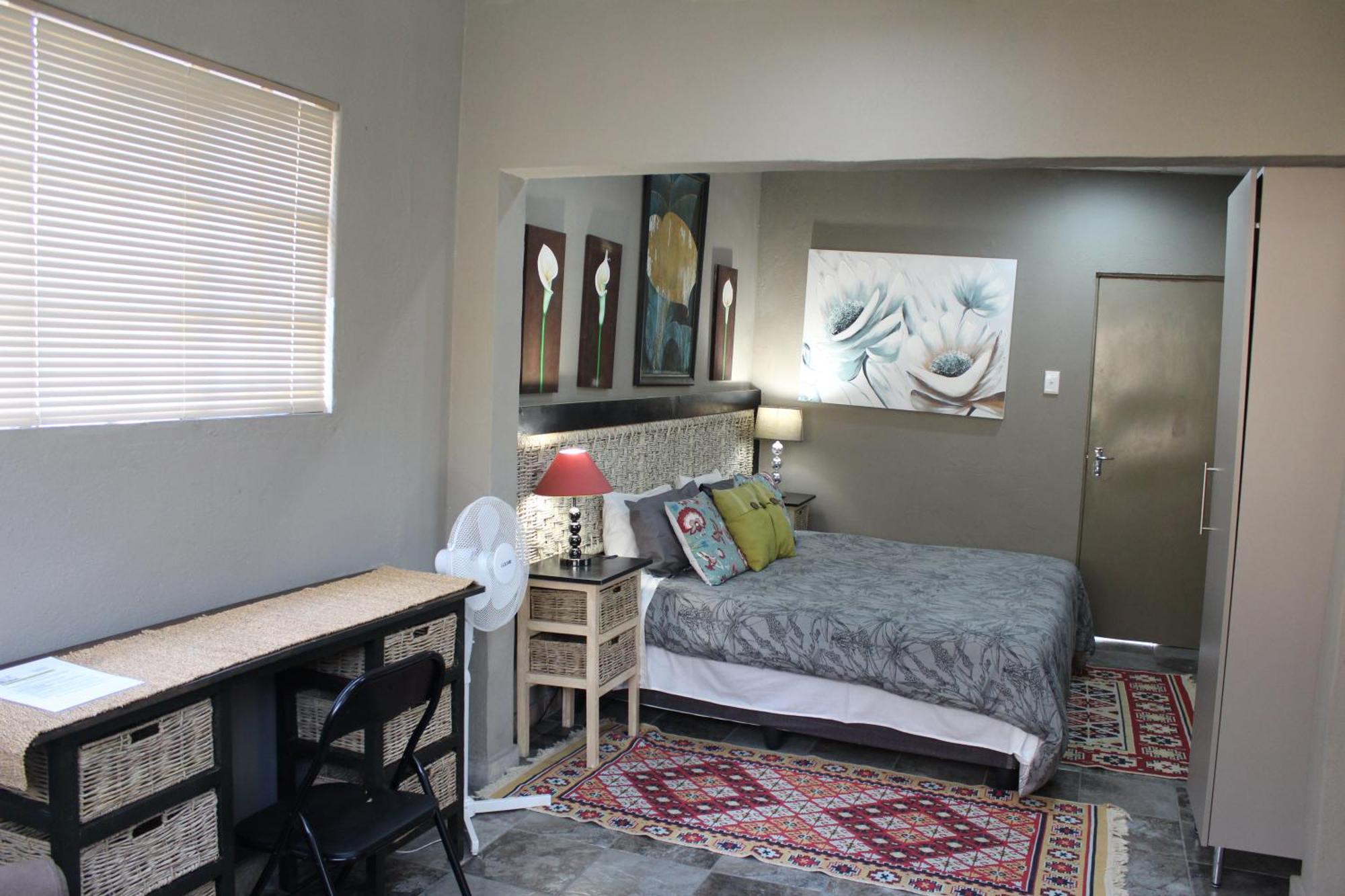 Tucked-Away 1&2 Bedroom Houses Mbombela Bagian luar foto