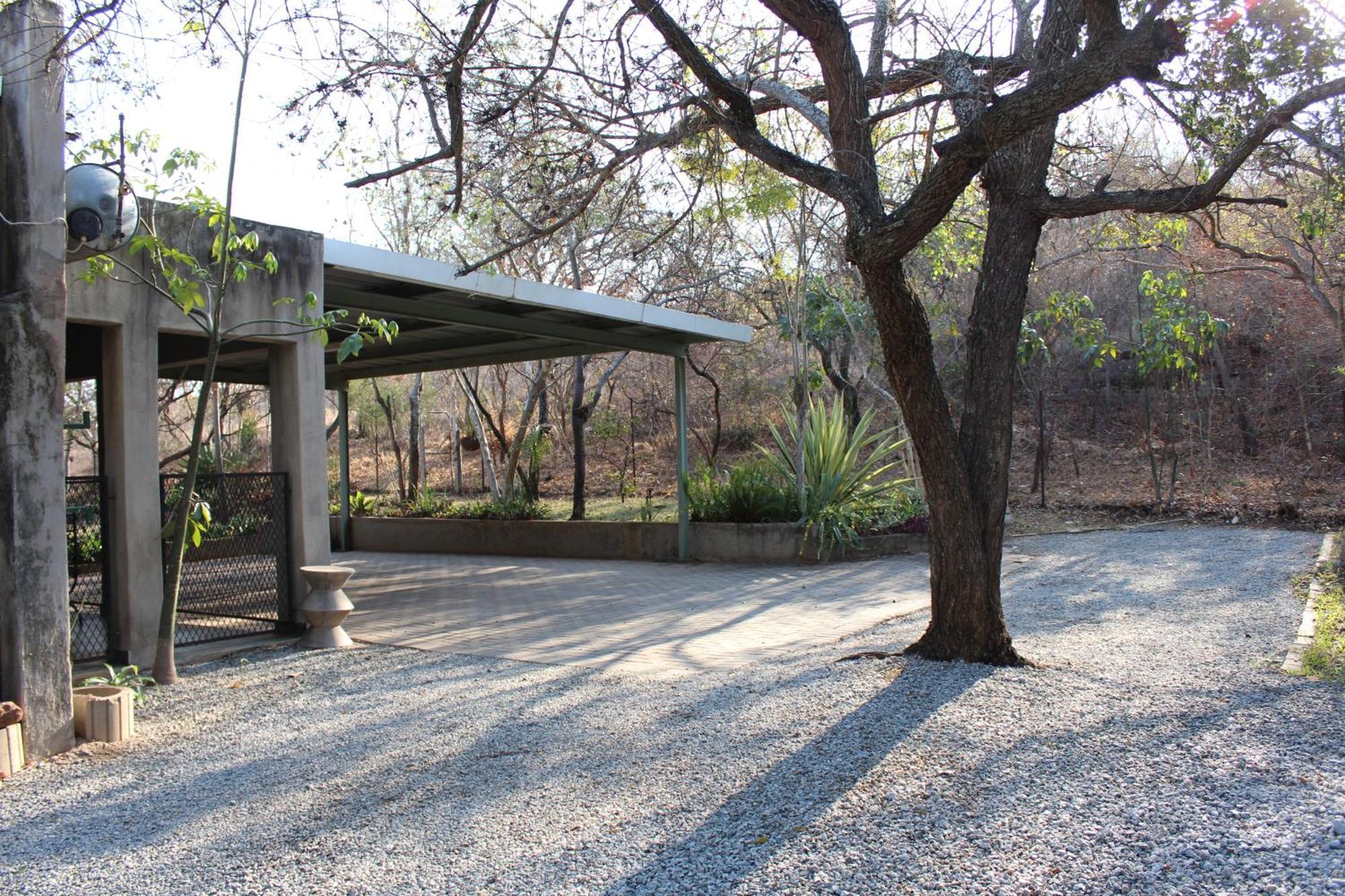 Tucked-Away 1&2 Bedroom Houses Mbombela Bagian luar foto